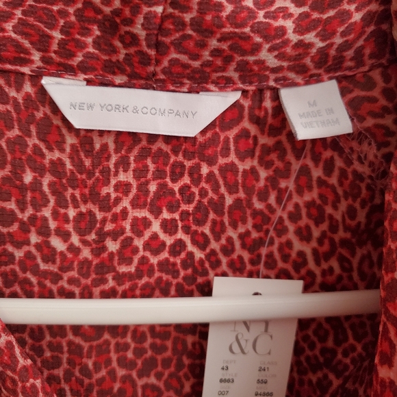 Top - Picture 2 of 2